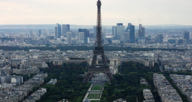 Lors de votre visite à Paris, découvrez la fameuse Tour Eiffel