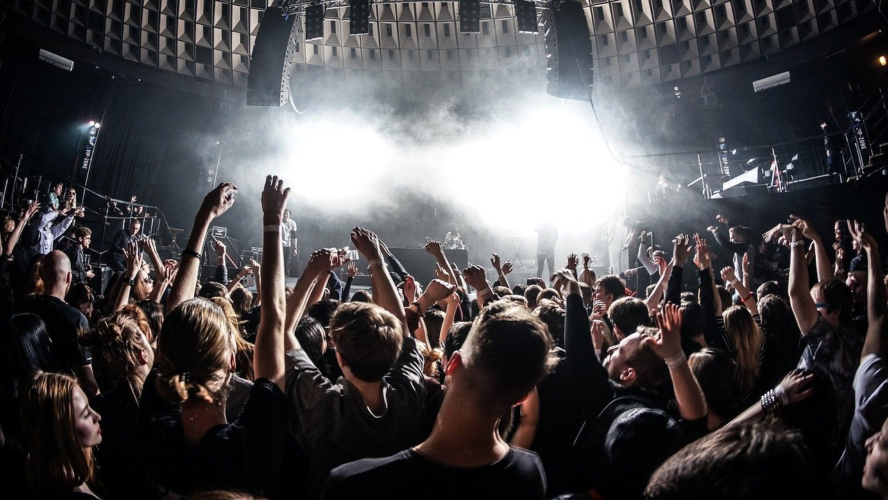 Où sortir à Paris les meilleurs clubs et boîtes de nuit